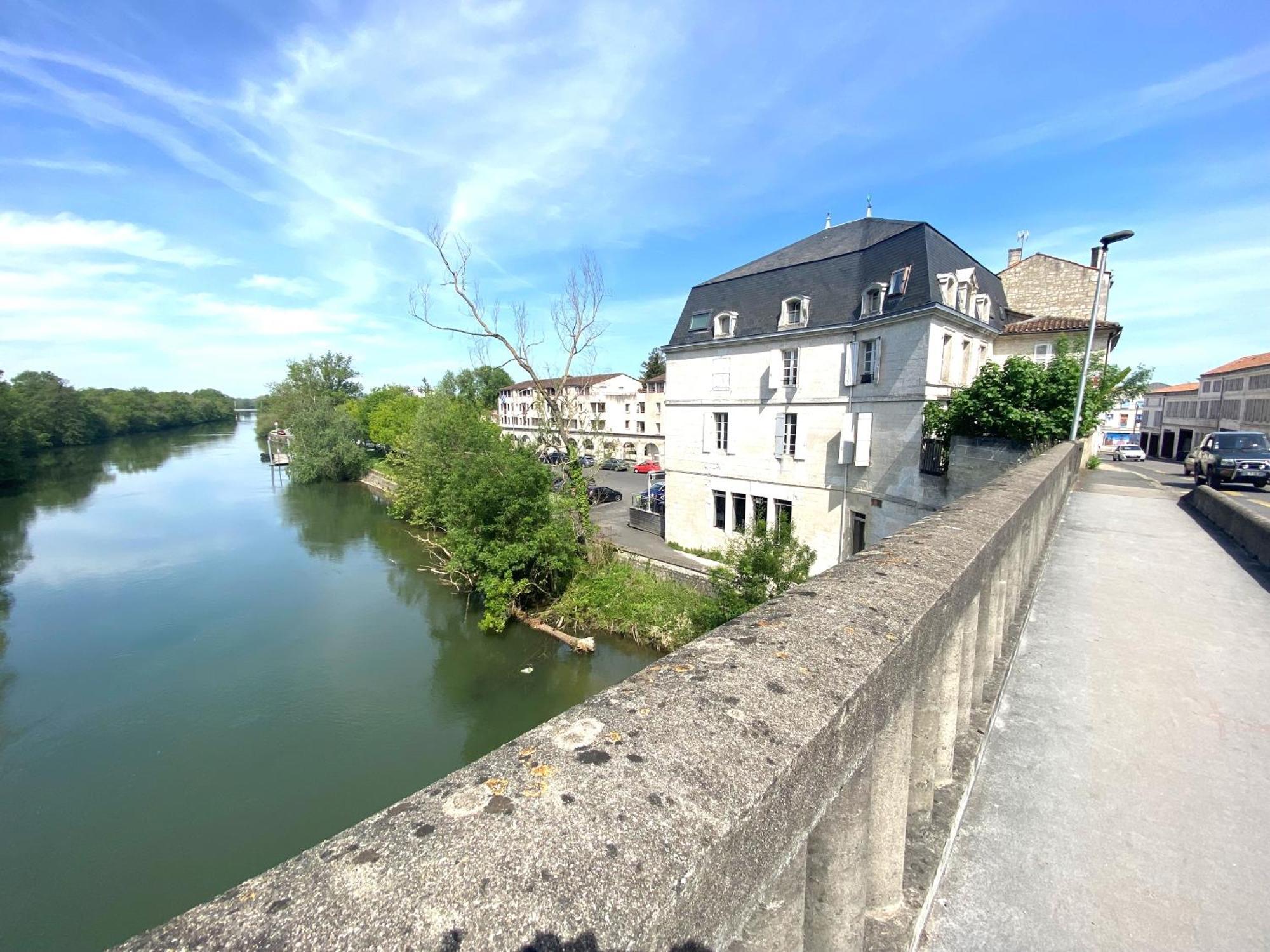 Confortable T2 Sur Les Rives De La Charente Angoulême Exterior foto
